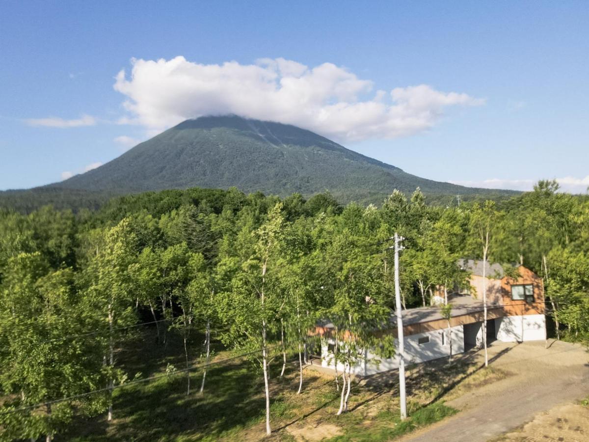 Coboushi ハナレ Guest House Niseko Exterior foto